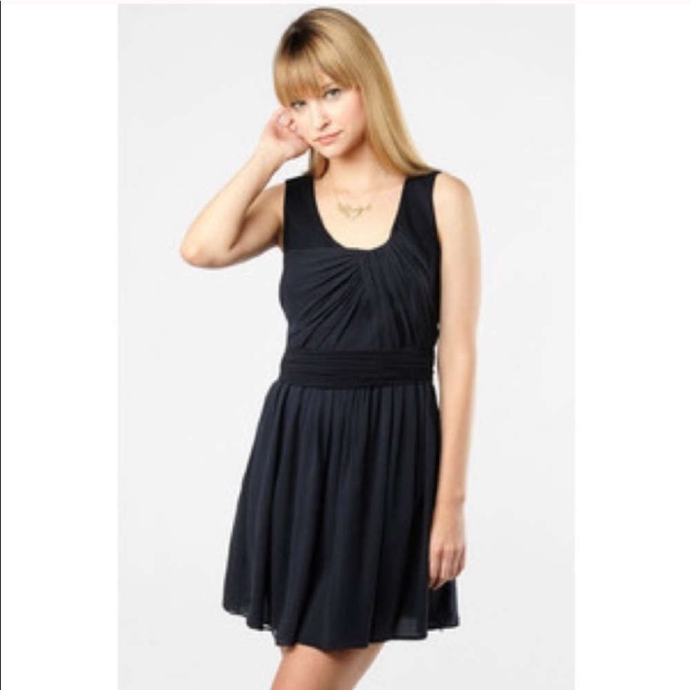 Theory Navy Wool Dress beautiful condition